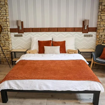 Apartment Kis Vereb Vendeghaz *